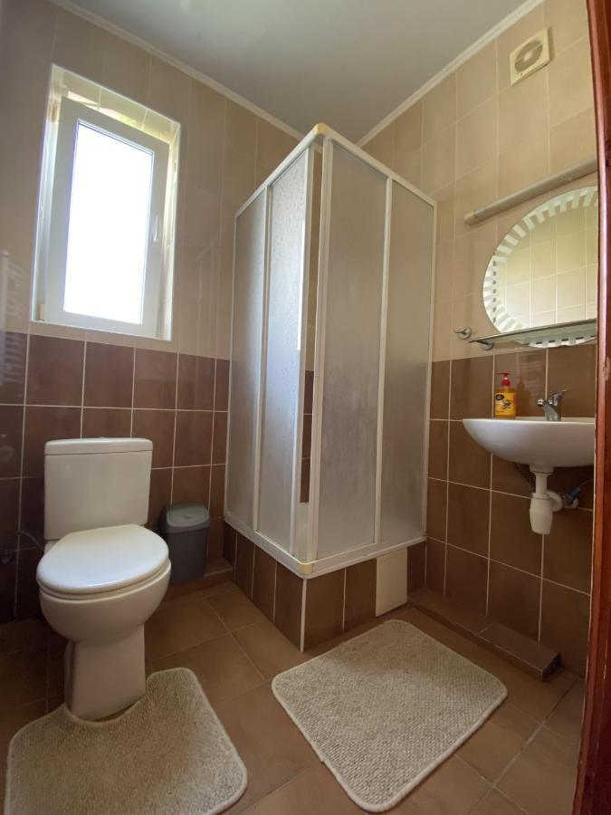 Edelweiss Hotel Polyana  Ngoại thất bức ảnh